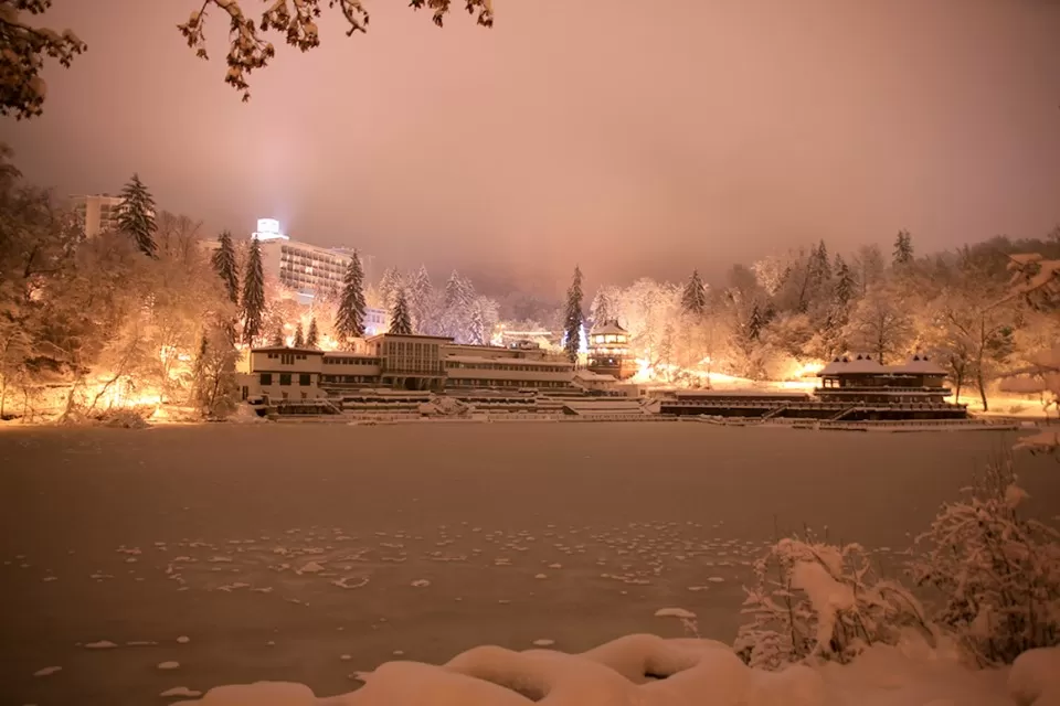 Sarbatori de Craciun 2024 la Munte Sovata Hotel Alunis