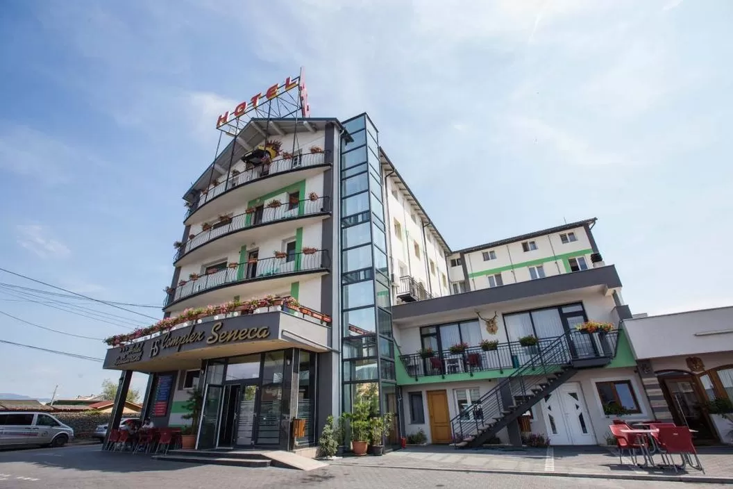Cazare 2024 Maramures Baia Mare Hotel Seneca*** 