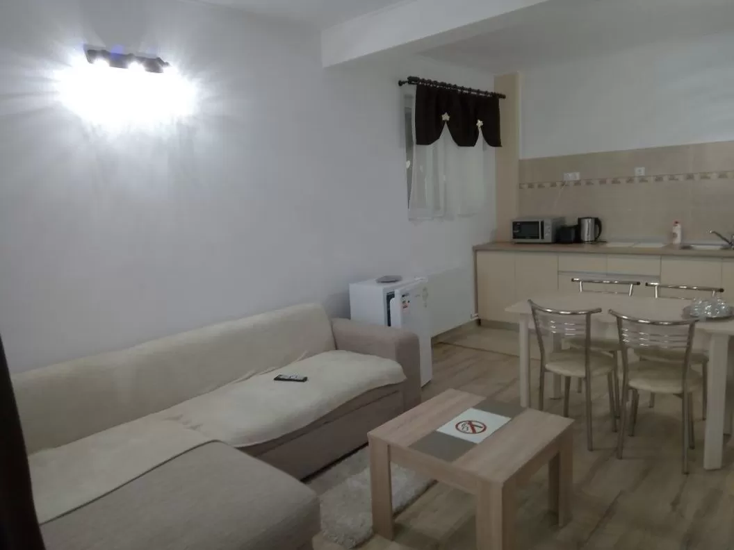 Sejur odihna 2020 Baile Herculane Pensiunea Casa Natura*** 