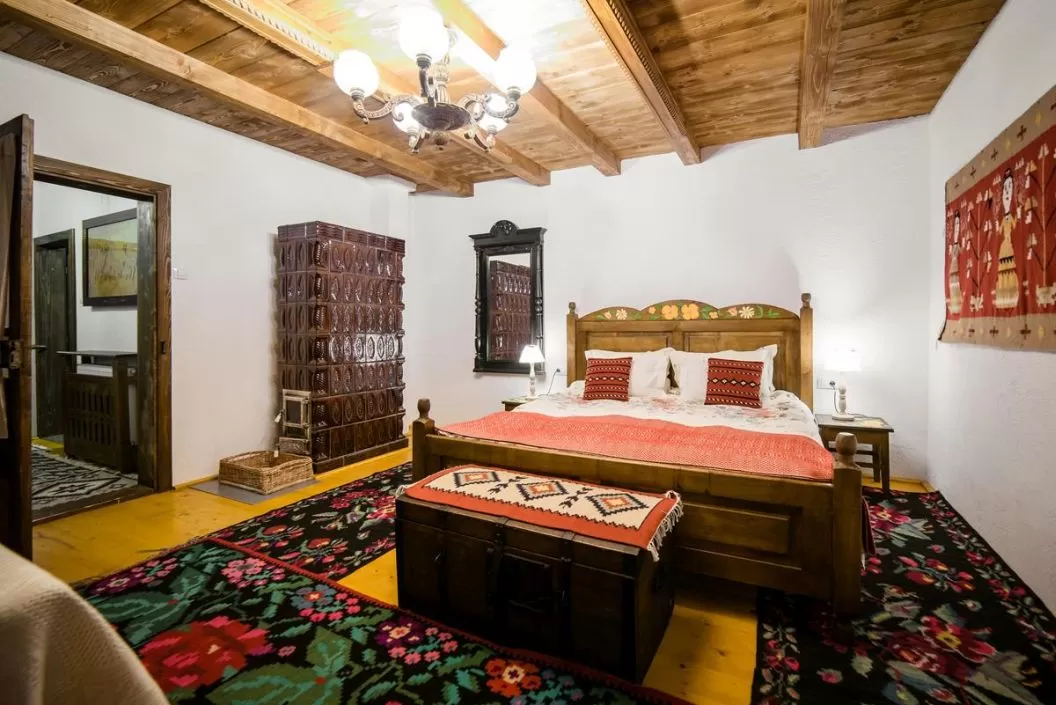 Vacanta in Bucovina 2025 Gura Humorului Pensiunea La Roata
