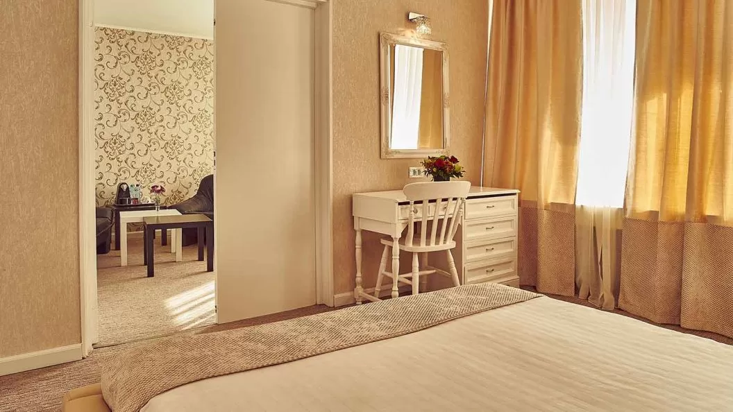 Revelion 2026 Ani de Liceu Drobeta Turnu Severin Hotel Continental Drobeta Turnu Severin