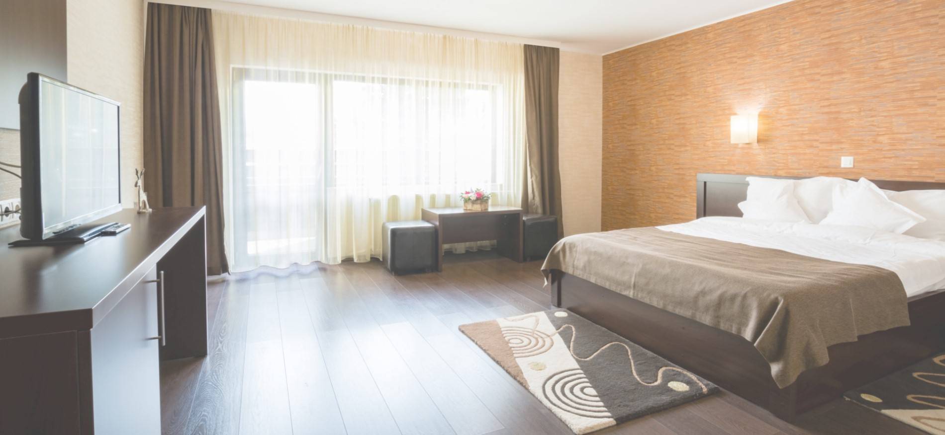 Sarbatori de Pasti 2023 Predeal Hotel Hera***