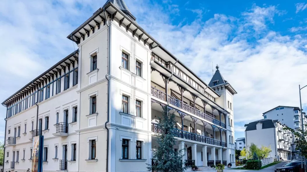Sejur odihna 2024 Calimanesti Hotel Carolin**** 