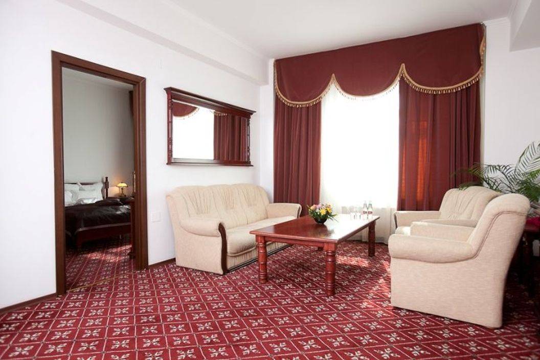 Cazare Bucuresti Phoenicia Grand Hotel****