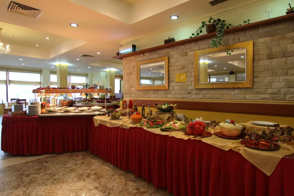Seniori 55 Plus 2022 Mamaia Hotel Modern****