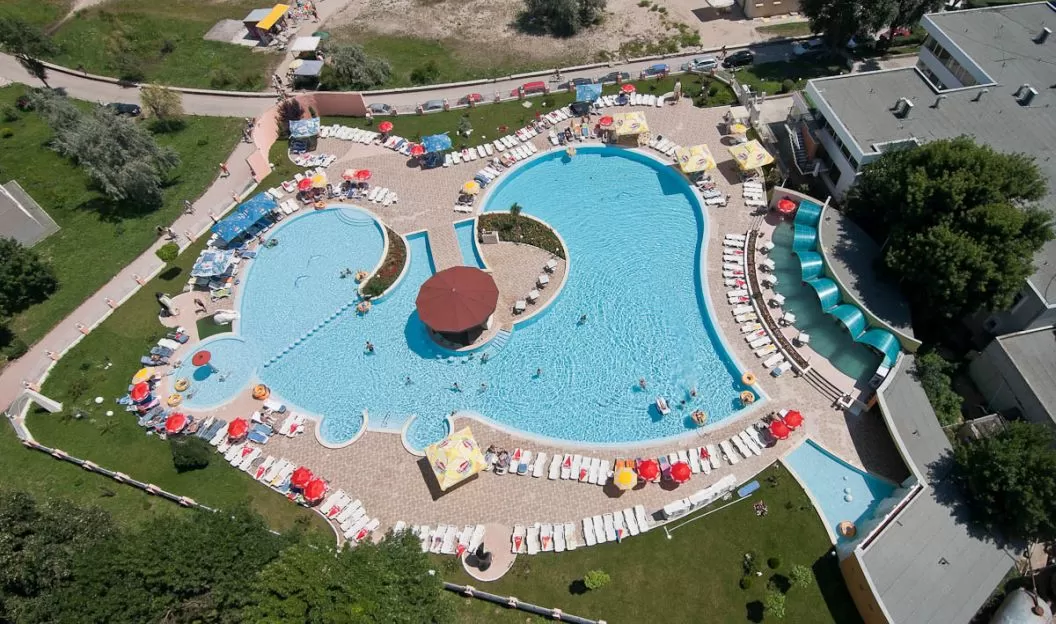 Litoral 2022 Saturn Hotel Balada***