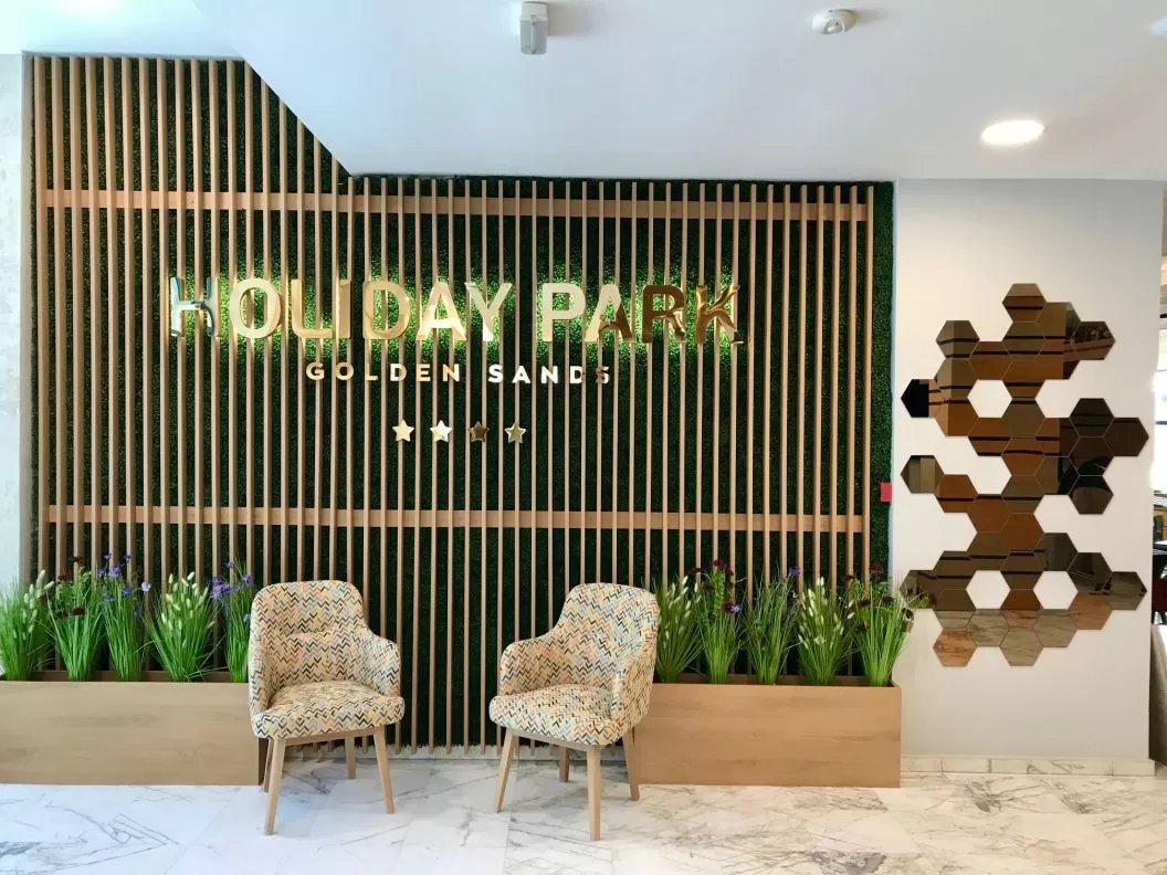 Litoral 2024 Nisipurile de Aur Hotel Holiday Park**** 