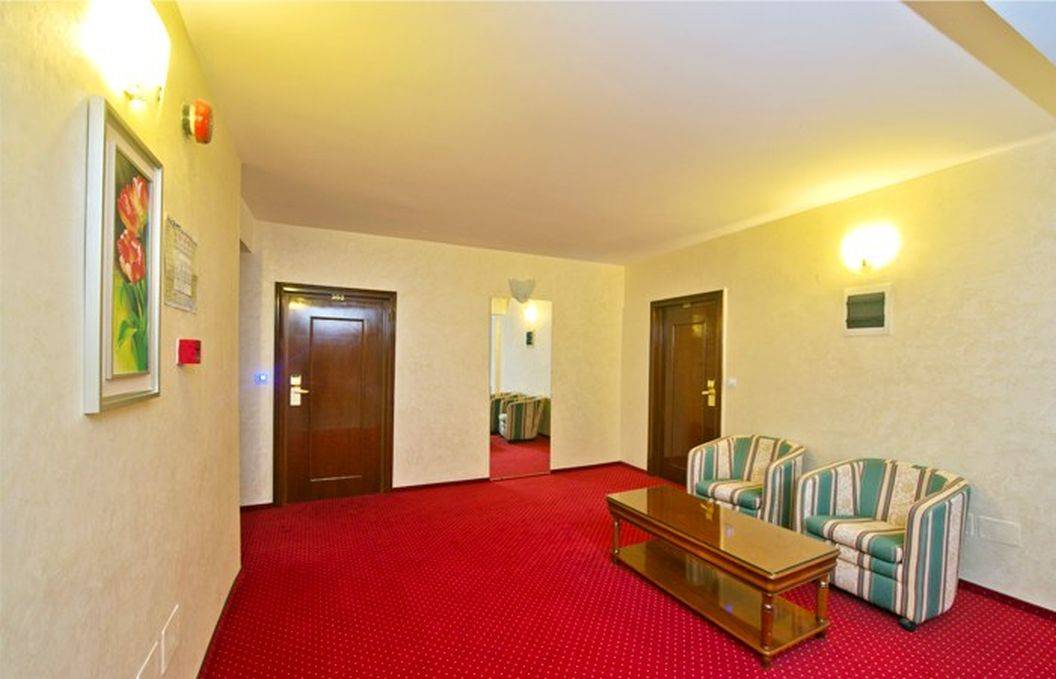 Cazare Craiova Hotel Bavaria**** 