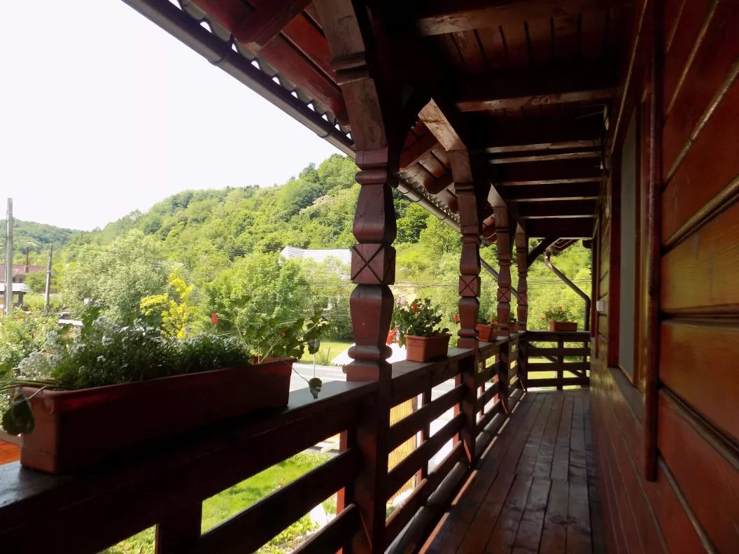 Sarbatori de Pasti 2025 Maramures Vadu Izei Pensiunea Ioana Lavita