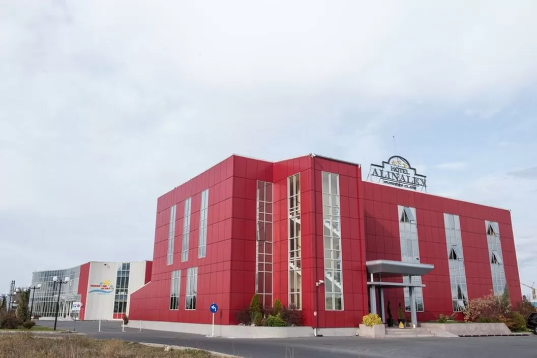 Sejur relaxare 2023 Aqualand Paradisul Acvatic Brasov Hotel Alinalex***