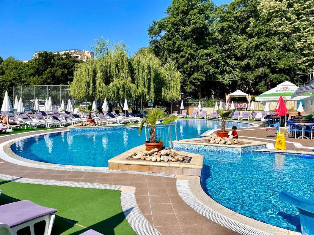 Litoral 2024 Nisipurile de Aur Hotel Holiday Park**** 