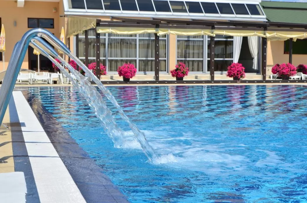 Revelion 2023 Maramures Baia Mare Hotel Romanita****