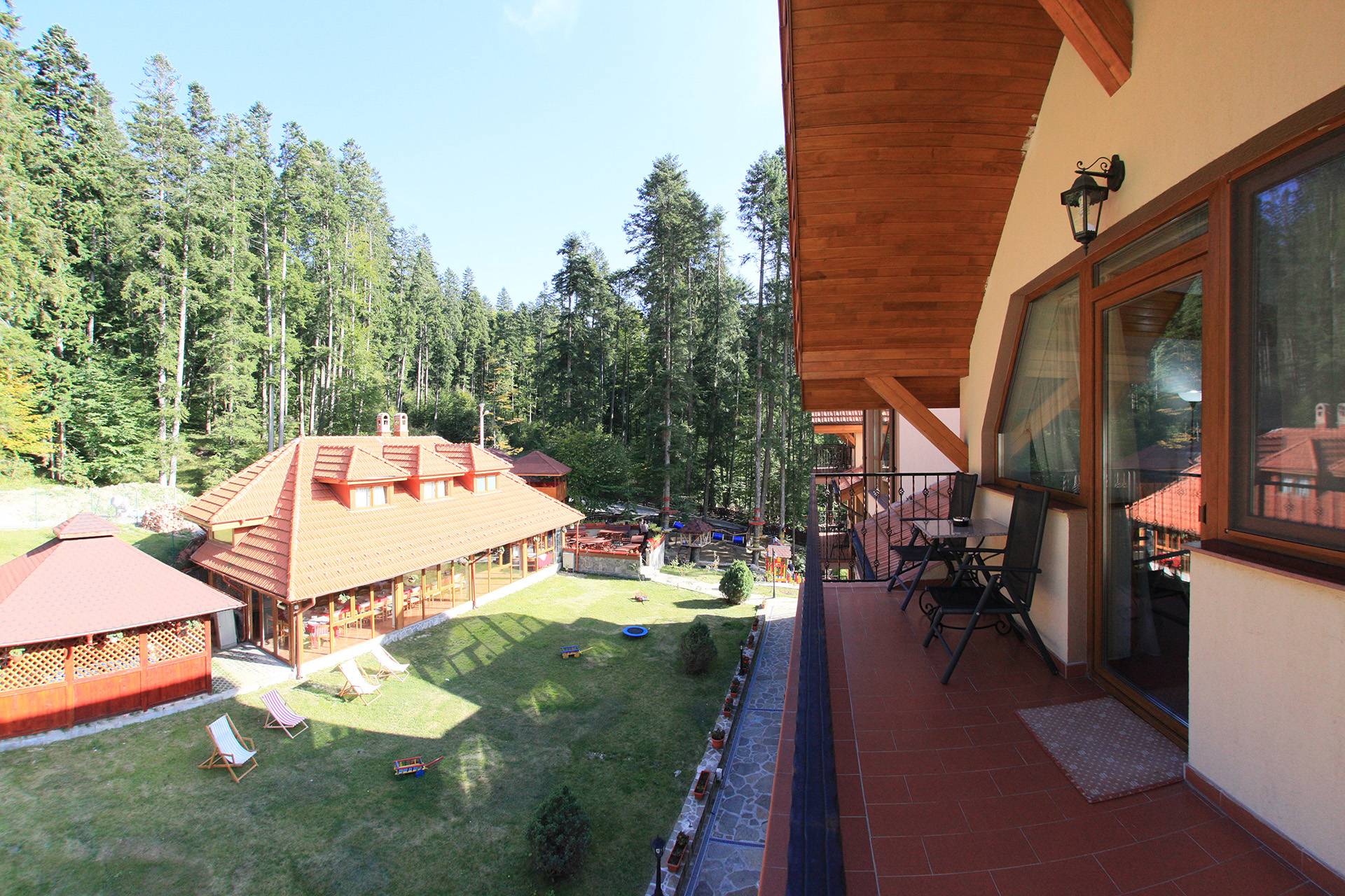 Vacanta la Munte 2023 Sinaia Hotel Cumpatu****