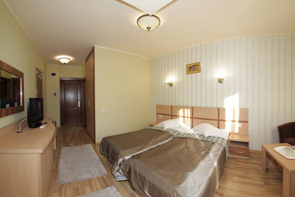 Sarbatori de Pasti 2025 Baile Olanesti Hotel Stogu