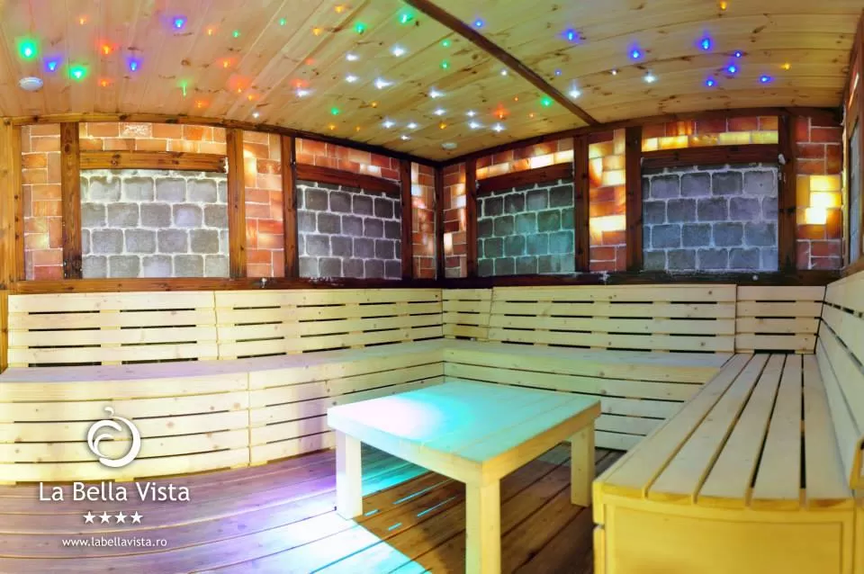 Sarbatori de Pasti in Bucovina 2023 Poiana Negrii Pensiunea La Bella Vista****