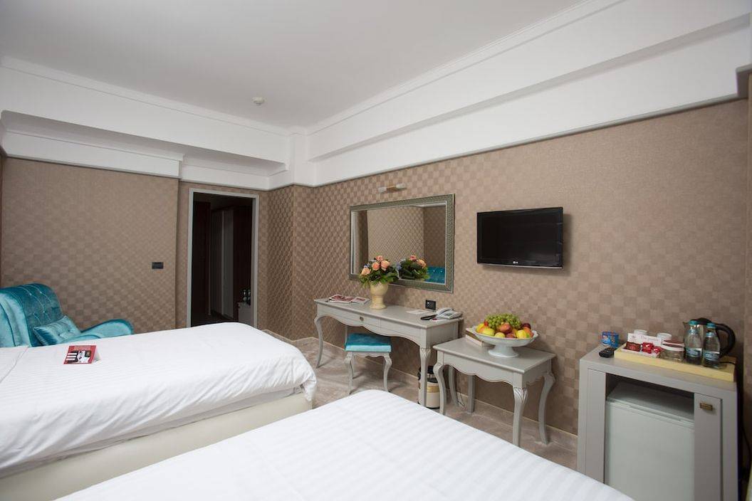 Cazare Bucuresti Phoenicia Grand Hotel****