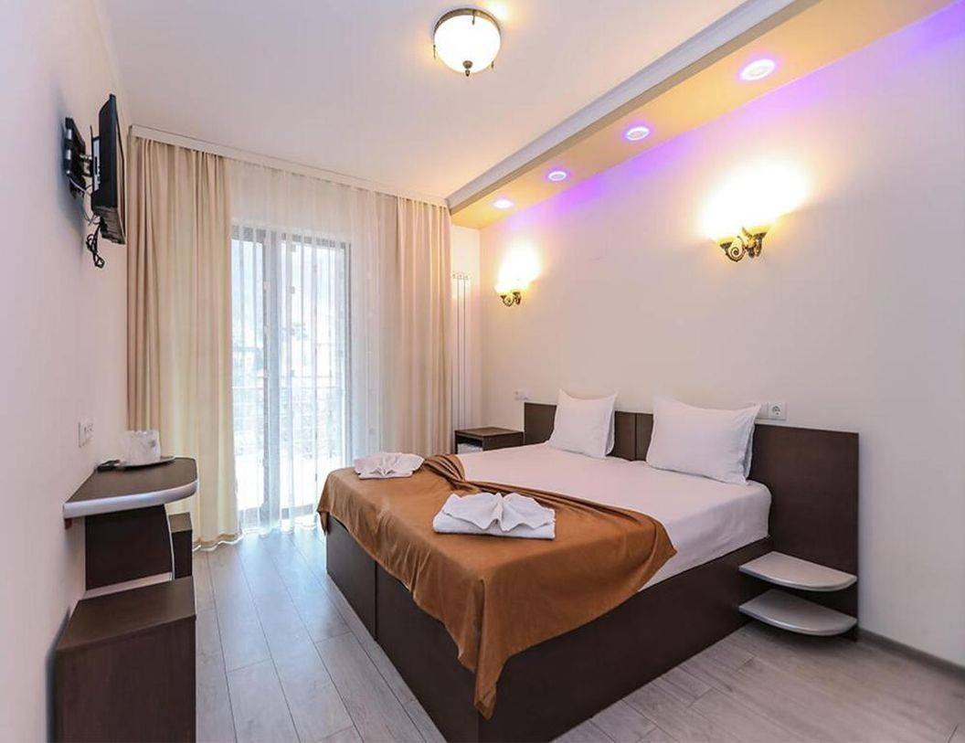 Recuperare si Tratament Balnear 2023 Herculane Hotel Holiday Maria