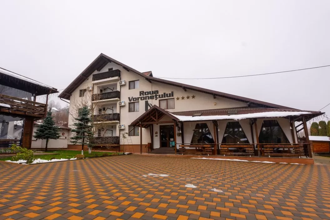Sarbatori de Craciun 2025 Bucovina Voronet Complex Turistic Casa Elena