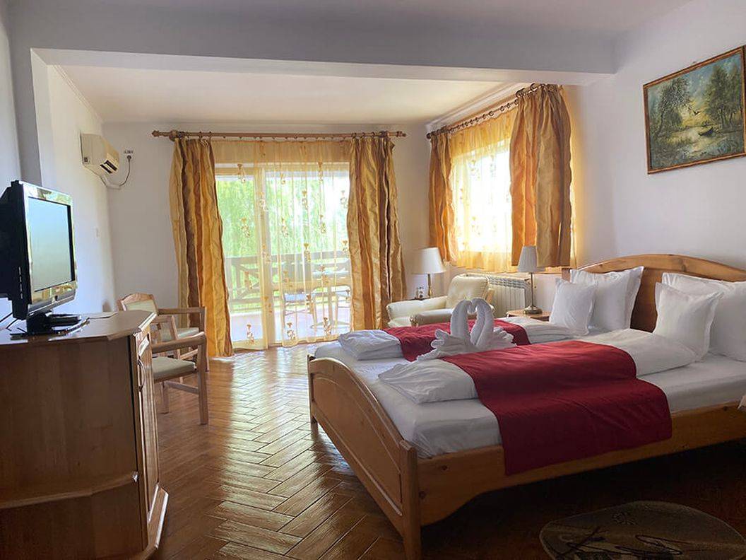 Sarbatori de Pasti 2025 Delta Dunarii Baltenii de Sus RESORT WELS