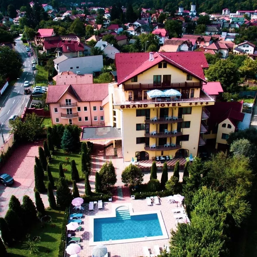 Cazare 2022 Brasov Grand Hotel****