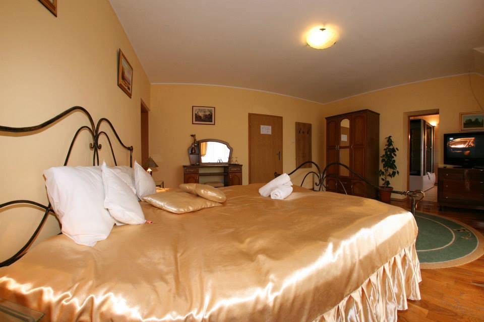 Cazare 2024 Alba Iulia Hotel Elisabeta***