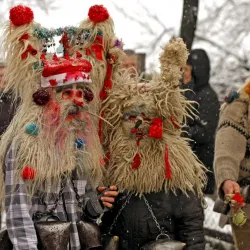 Crăciun în România: Întoarcerea la povestea adevărată, printre colinde și brazi încărcați de omăt-img