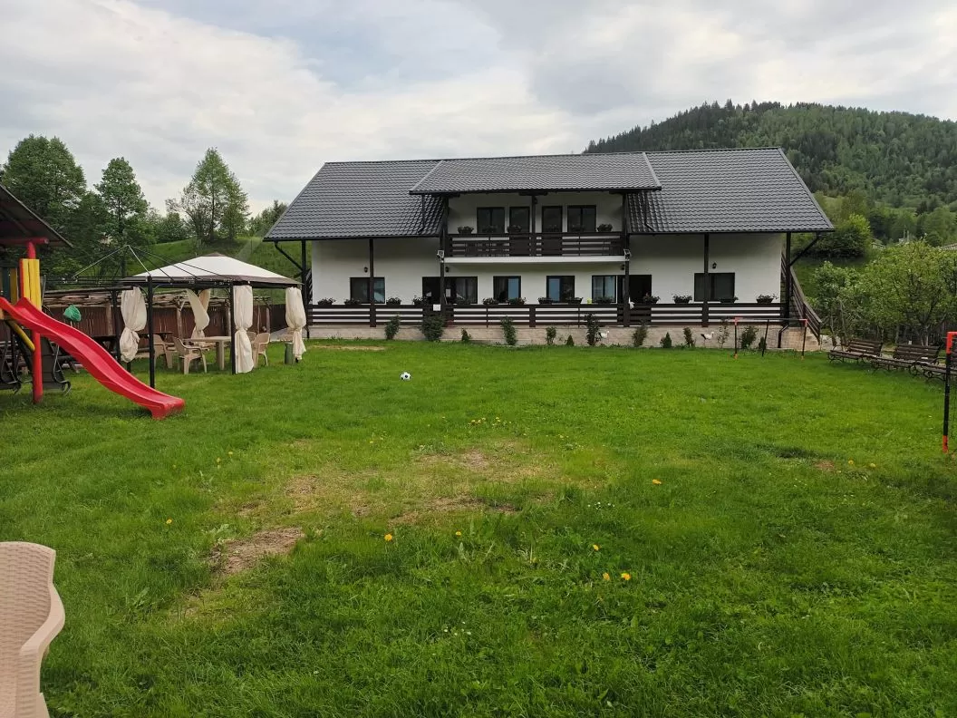 Revelion 2025 All Inclusive Bucovina Frumosu Pensiunea Perla Brazilor