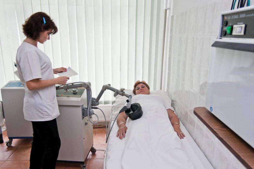 Litoralul pentru toti 2021 Saturn Complex Hotelier Hora ...