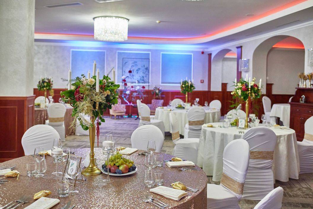 Revelion 2023 Piata Neamt Hotel Central Plaza**** 