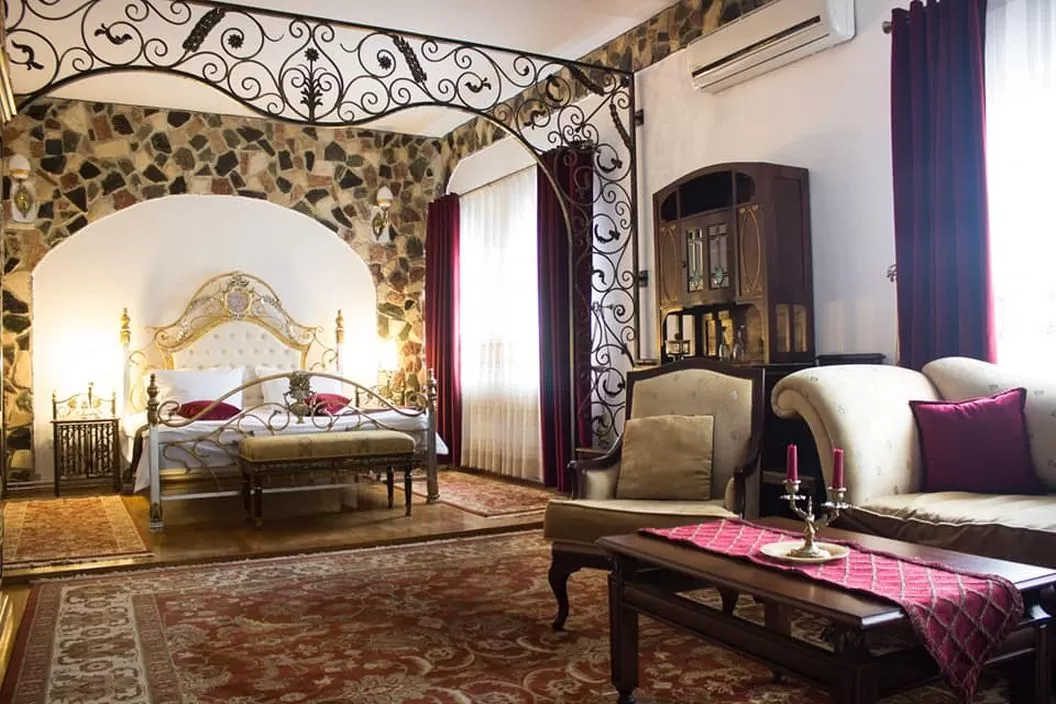 Cazare 2022 Turda Hotel Castelul Printul Vanator****