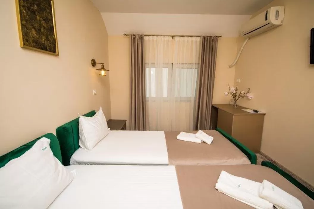 Vacanta 2026 in Clisura Dunarii Eselnita Pensiunea Danubia