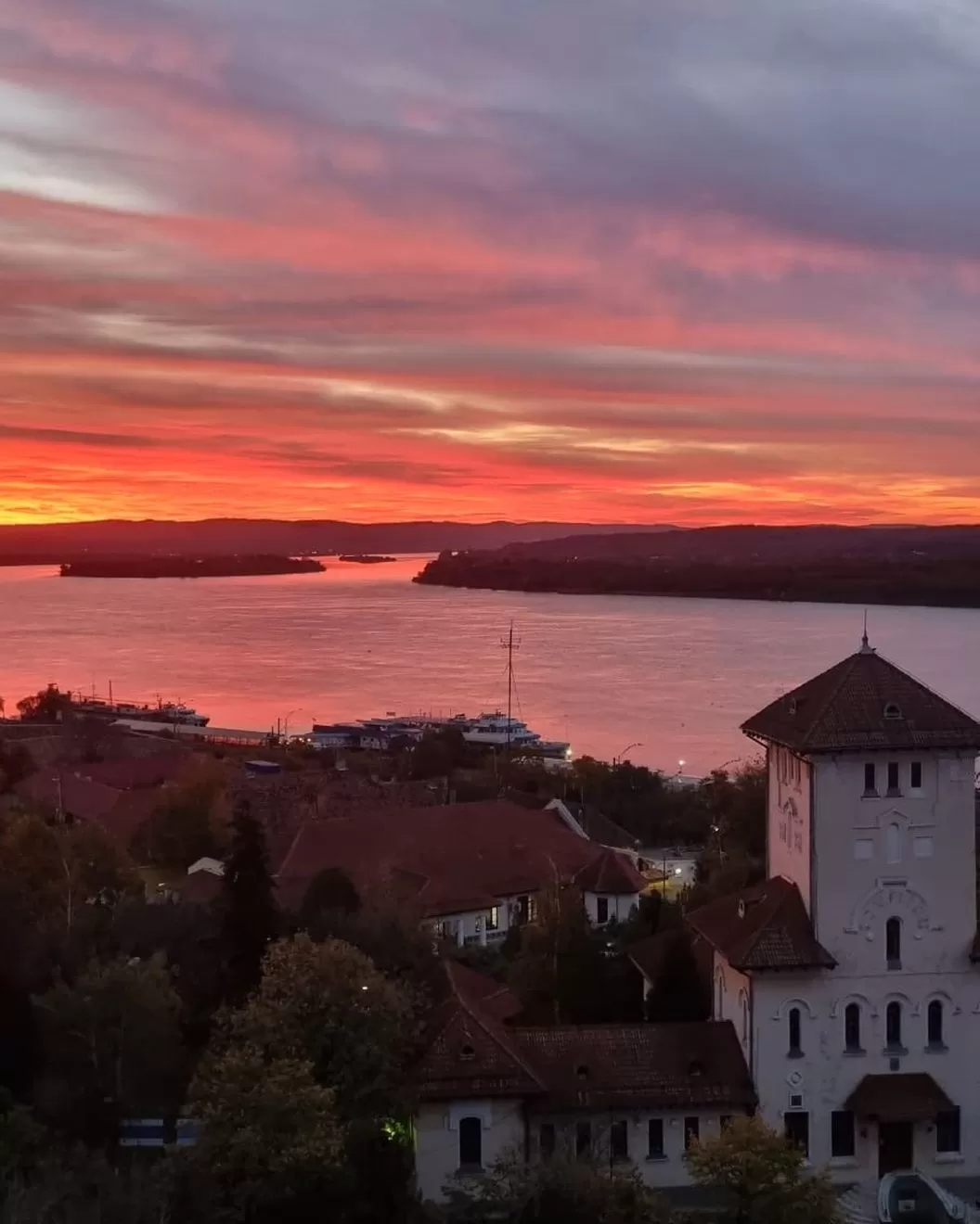 Revelion 2026 Ani de Liceu Drobeta Turnu Severin Hotel Continental Drobeta Turnu Severin