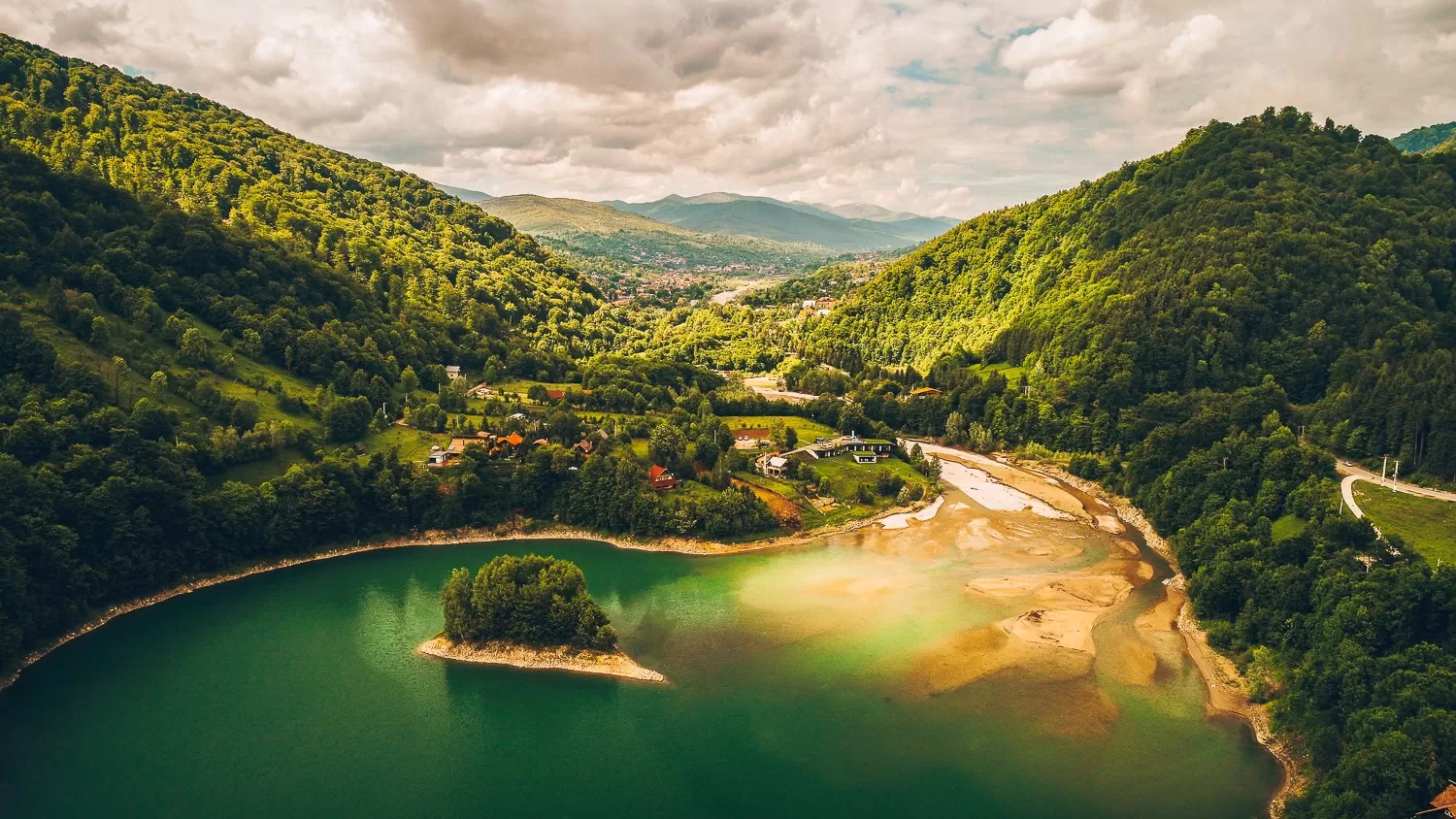 Sejur Relaxare Valea Doftanei Sat Tesila Complex ATRA