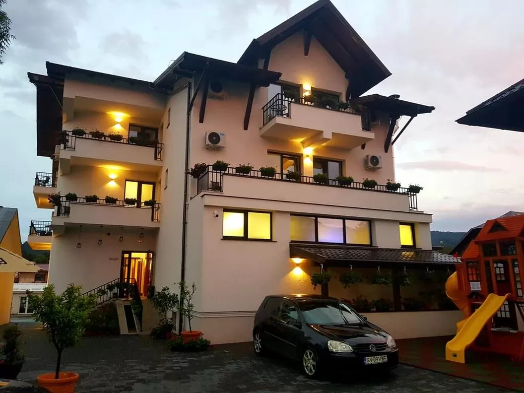 Sarbatori de Pasti 2025 Bucovina Gura Humorului Hotel Buchenland