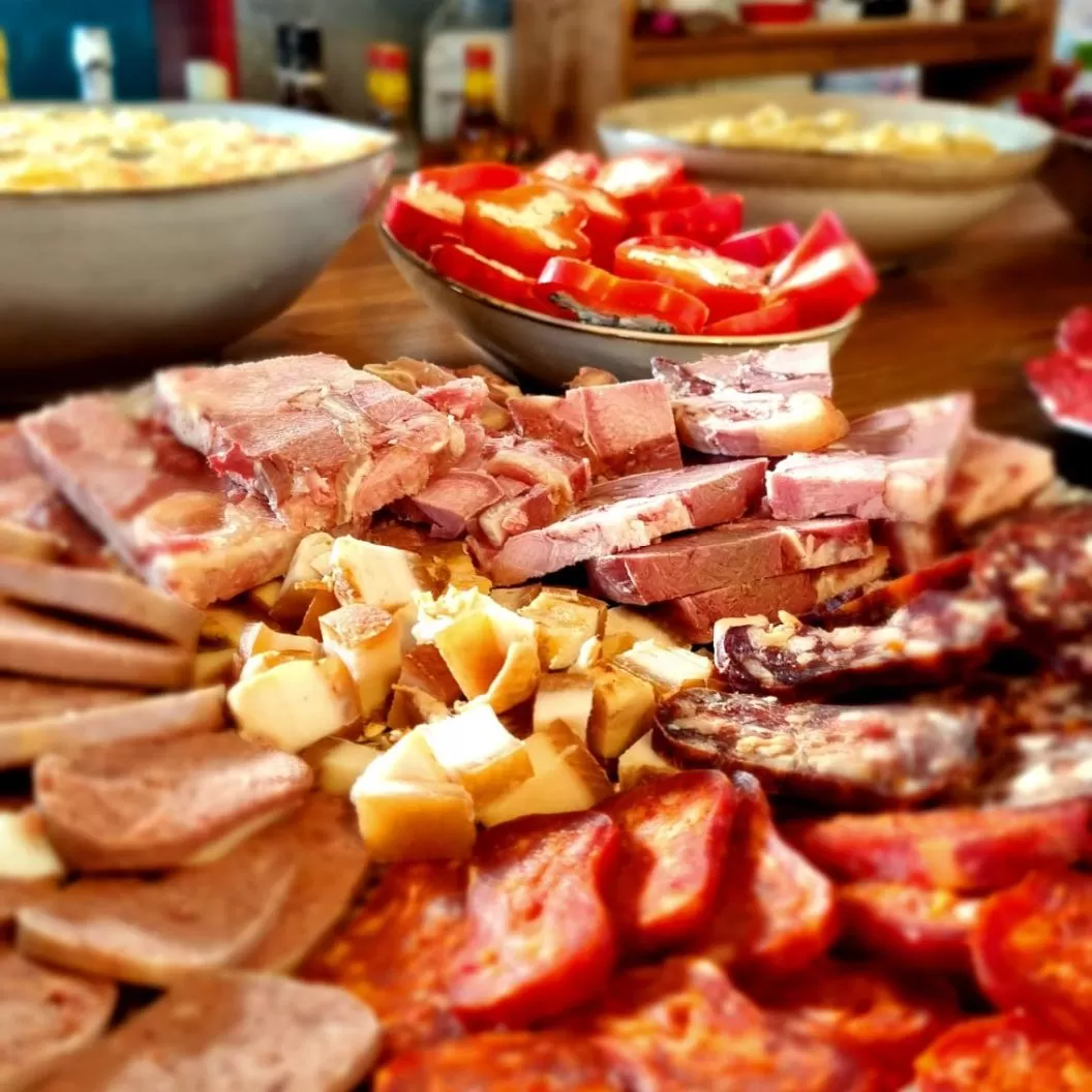 Sarbatori de Pasti 2025 Alunis Colti Plaiul Alunisului