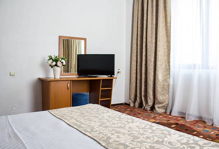 Sarbatori de Pasti 2023 Predeal Hotel Hera***