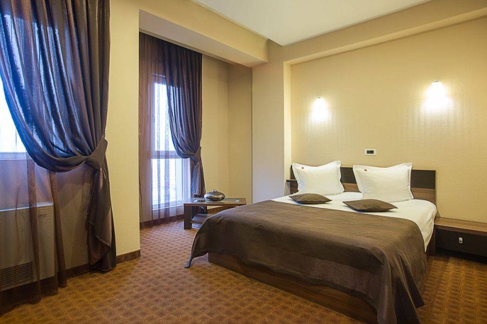 Cazare 2023 Bucuresti Hotel Inter Business****