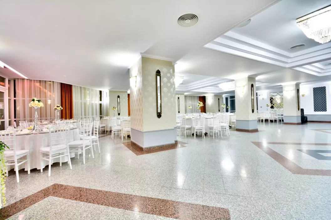 Cazare 2021 Craiova Hotel Emma West**** 