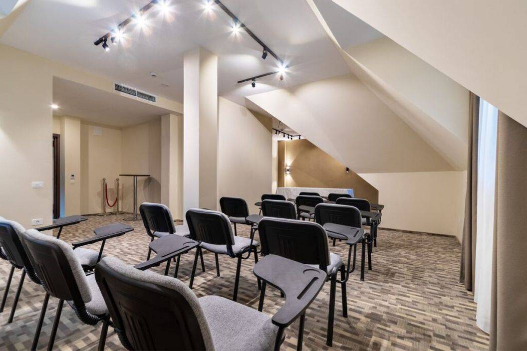 Revelion 2023 pe Valea Oltului Caciulata Hotel Izvoare****