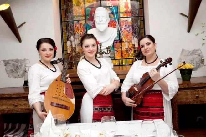 Sarbatori de Pasti 2025 Bucovina Gura Humorului Hotel Buchenland