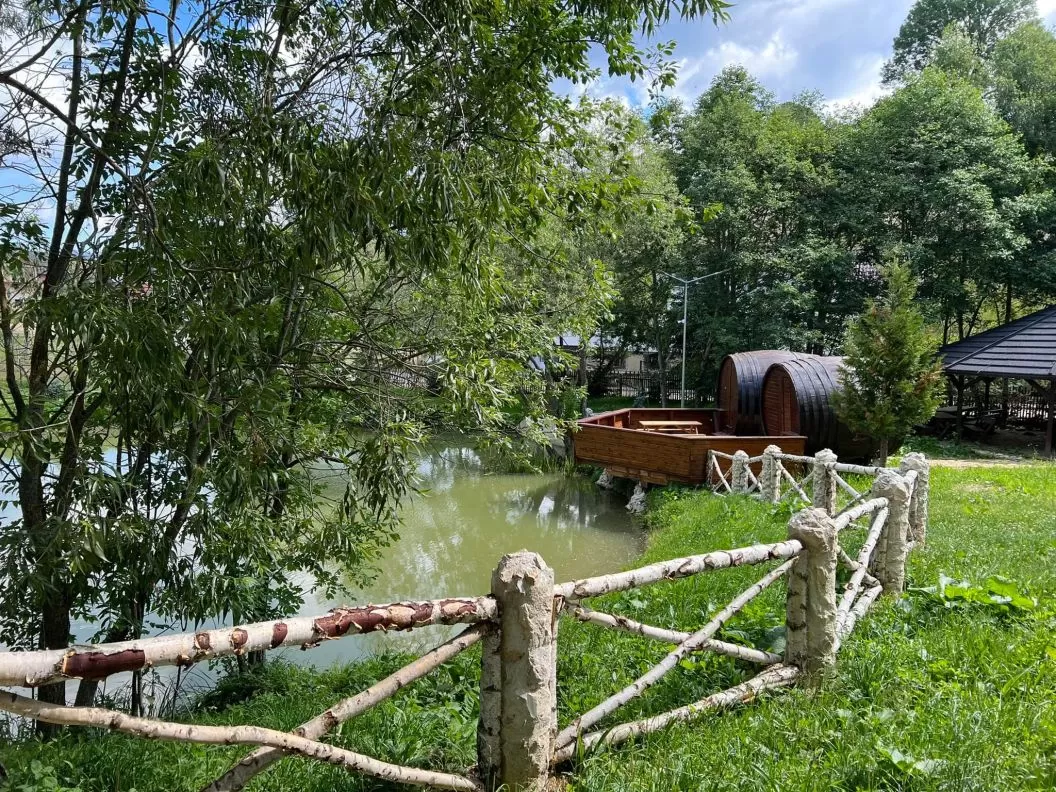 Sarbatori de Pasti 2026 in mijlocul naturii Fundata Sirnea Domeniul Valea Lupilor