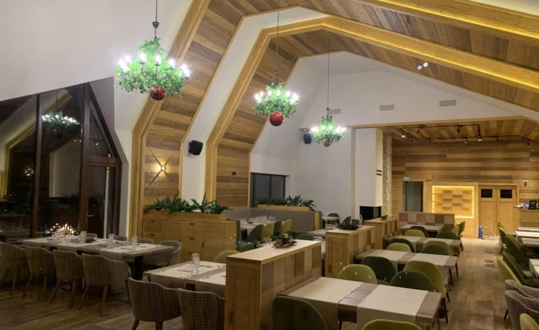 Sarbatori de Pasti 2023 Bucovina Voronet Popasul Domnesc Resort SPA****