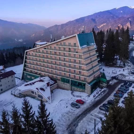 Revelion 2025 la Munte Predeal Hotel Belvedere