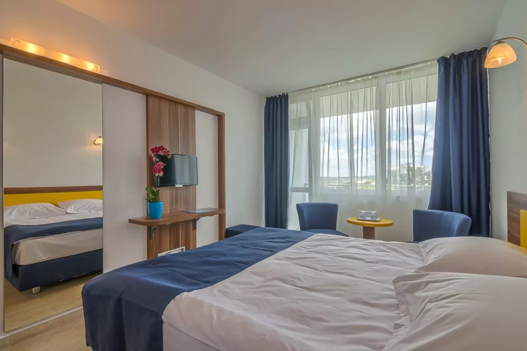 Litoral 2022 Saturn Hotel Narcis***