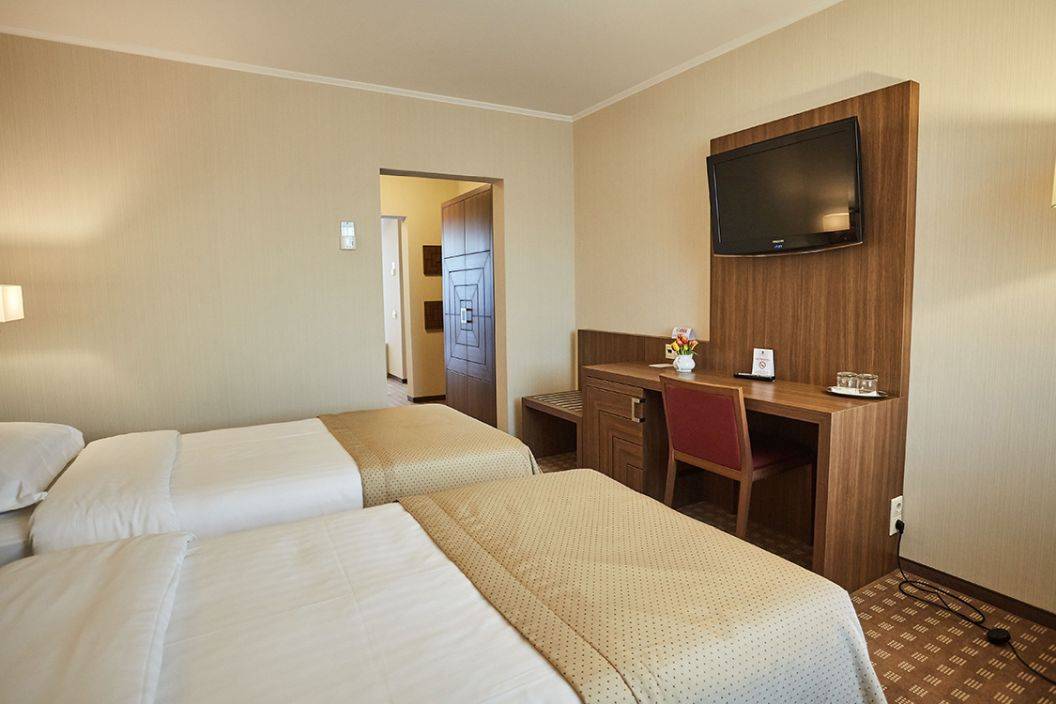 Revelion 2023 Piata Neamt Hotel Central Plaza**** 