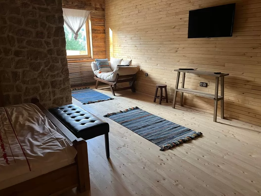 Sarbatori de Pasti 2026 in mijlocul naturii Fundata Sirnea Domeniul Valea Lupilor