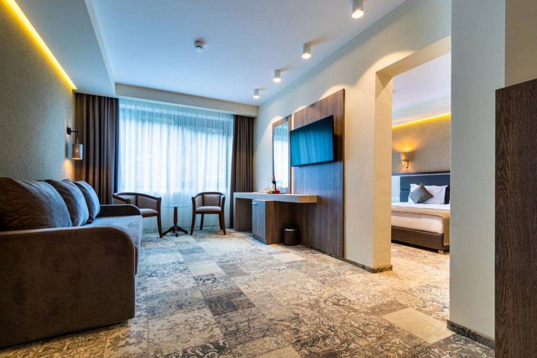 Revelion 2023 pe Valea Oltului Caciulata Hotel Izvoare****