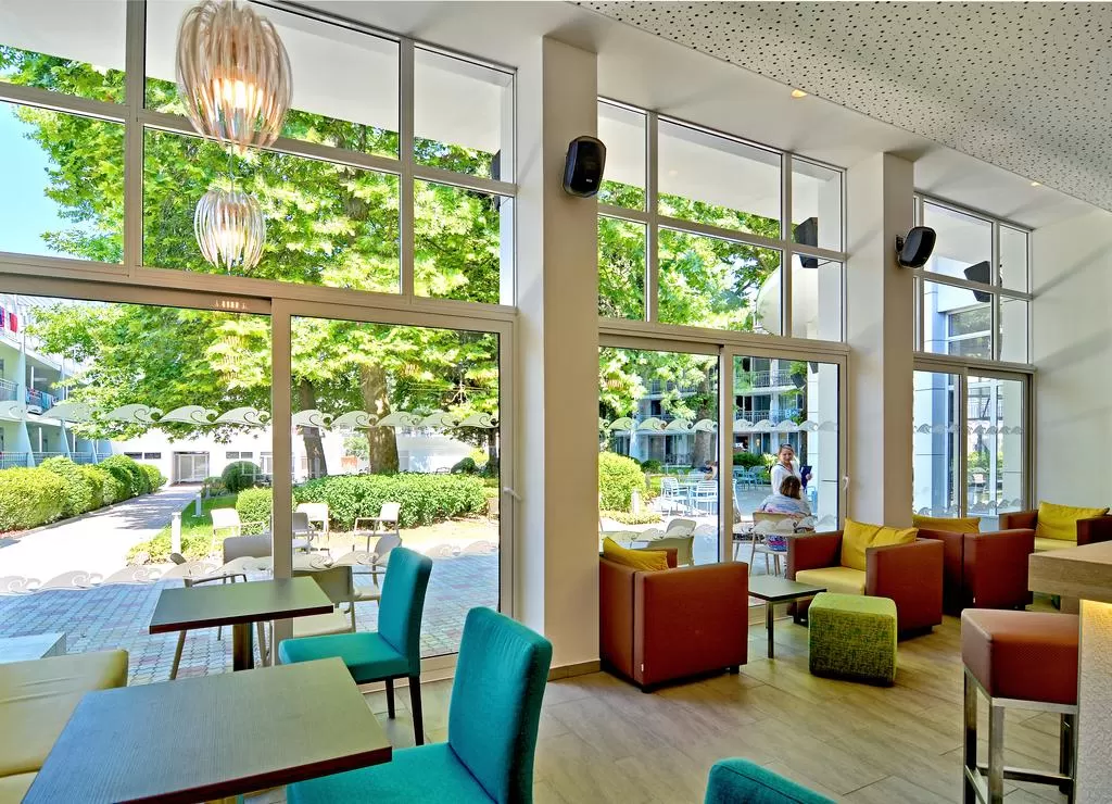 Sarbatori de Pasti 2020 Albena Hotel Primasol Ralitsa Superior Aquaclub