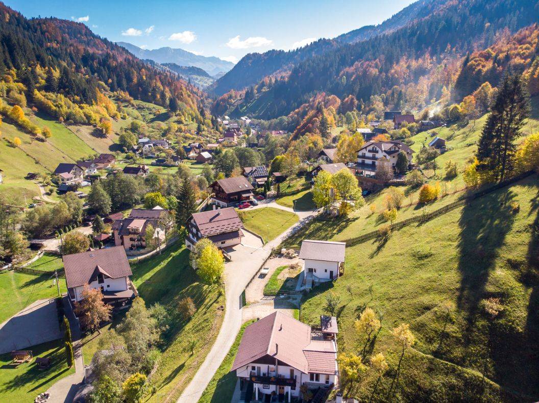 Vacanta la munte 2022 Cheile Gradistei Resort Moieciu***