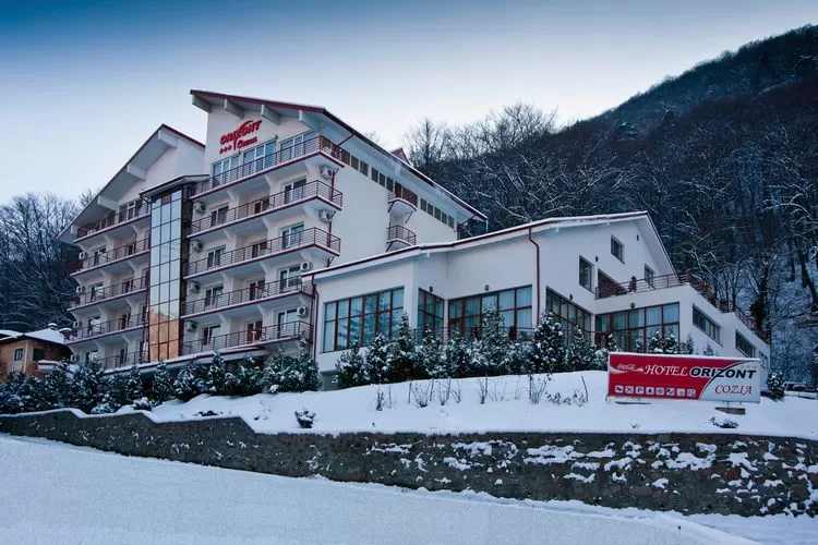 Craciunul 2023 la Munte Calimanesti Caciulata Hotel Orizont Cozia***